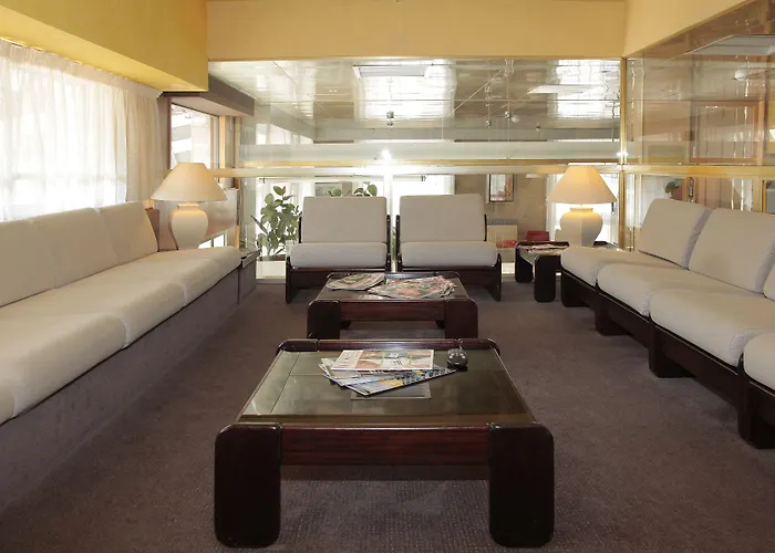 Sainte Suzanne 3* لورد