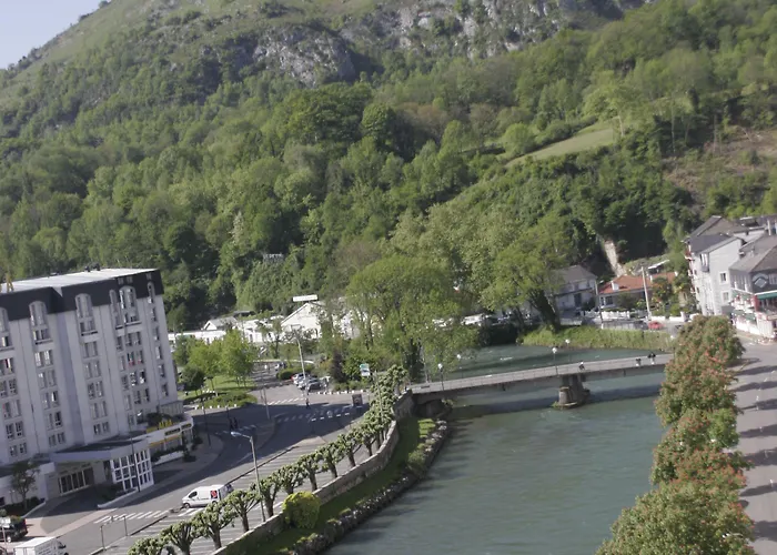 Sainte Suzanne لورد