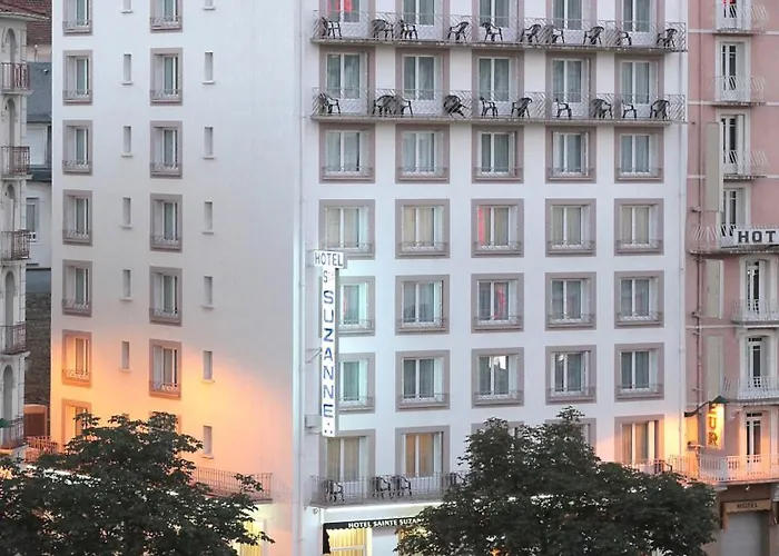 Sainte Suzanne فندق 3*