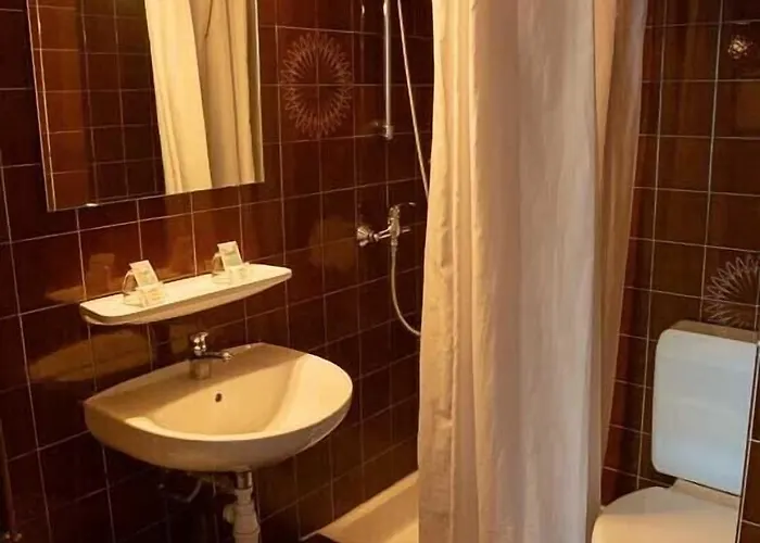 Sainte Suzanne فندق