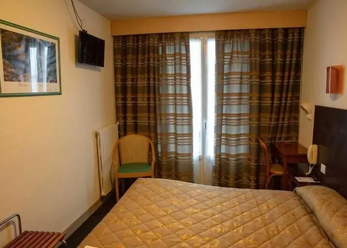 Sainte Suzanne فندق لورد