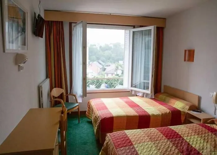 Sainte Suzanne لورد