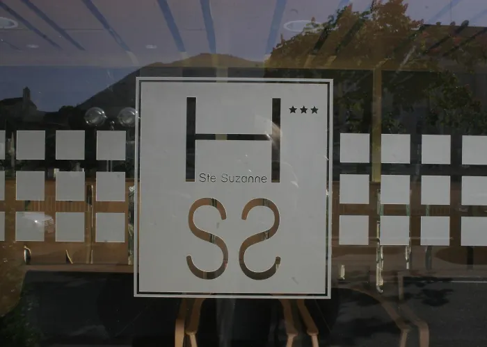 Sainte Suzanne لورد