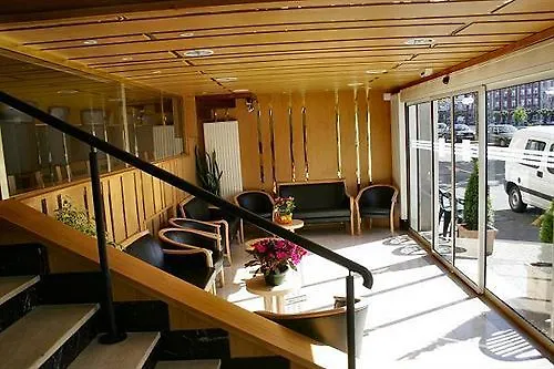 Sainte Suzanne 3* لورد