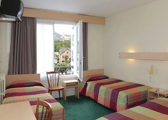 Sainte Suzanne 3* لورد