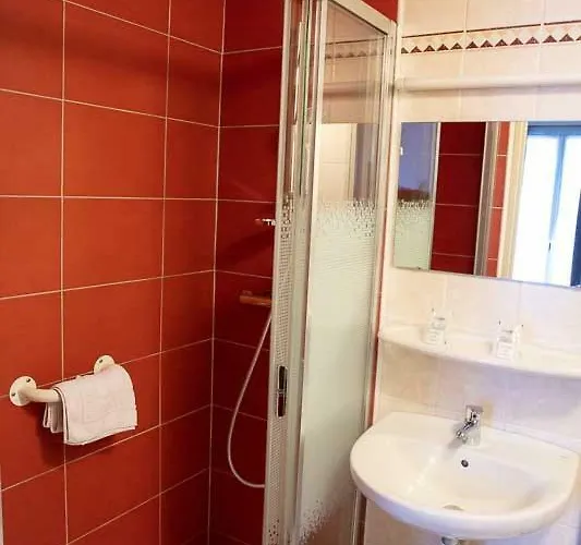 Sainte Suzanne 3* لورد