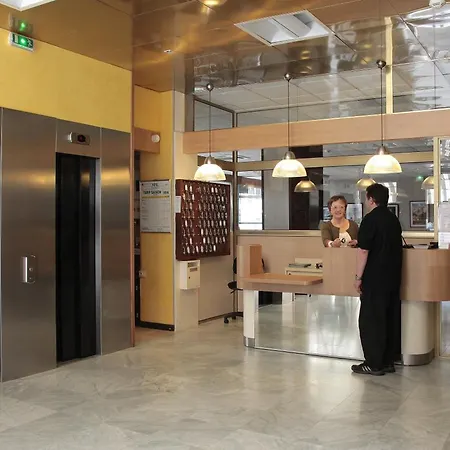 Sainte Suzanne 루르드