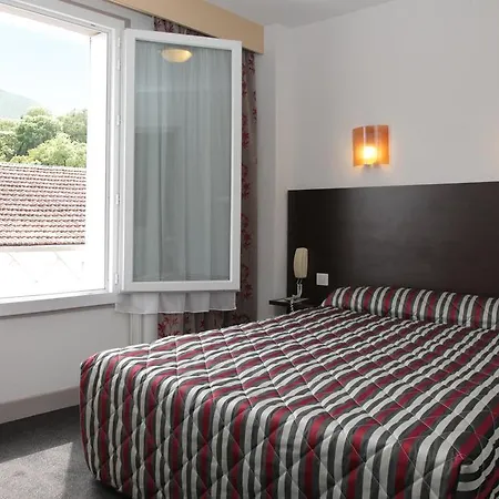 Sainte Suzanne 3* Lurdy