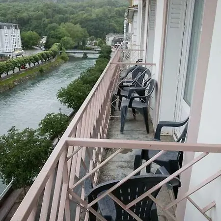 Sainte Suzanne Hotel 3*